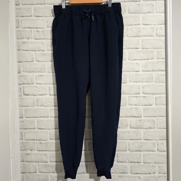 Lululemon On the Fly Jogger Navy size 6 - Picture 2 of 9